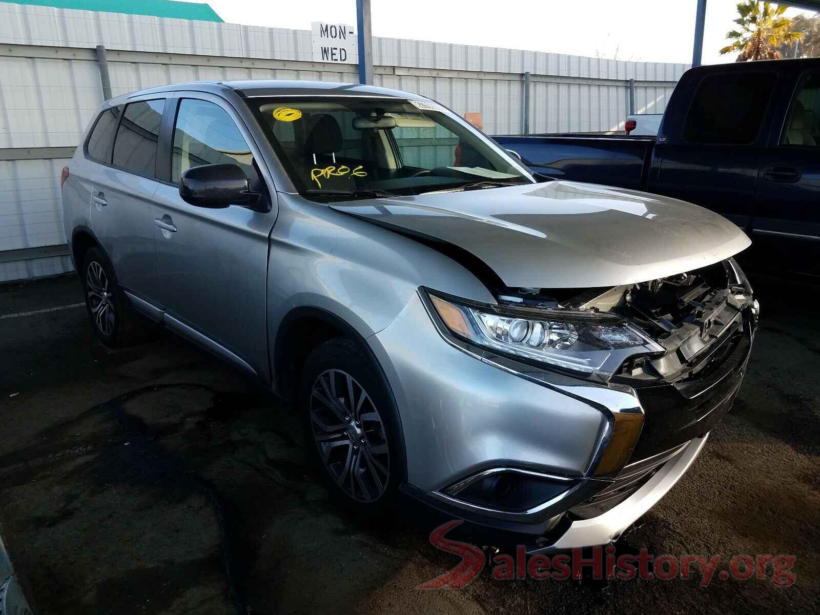 JA4AD2A38JZ063741 2018 MITSUBISHI OUTLANDER