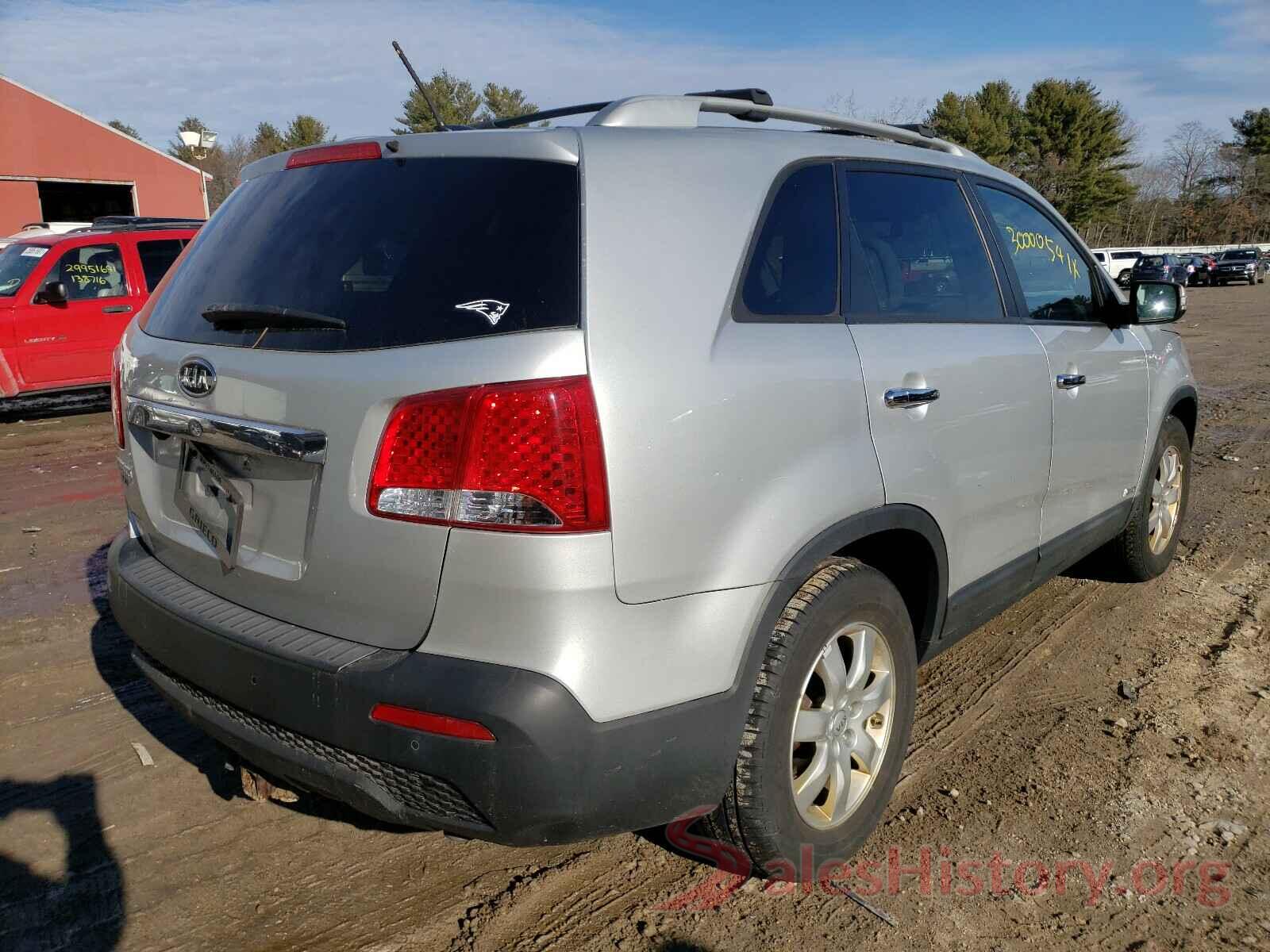 KNMAT2MVXHP554226 2013 KIA SORENTO