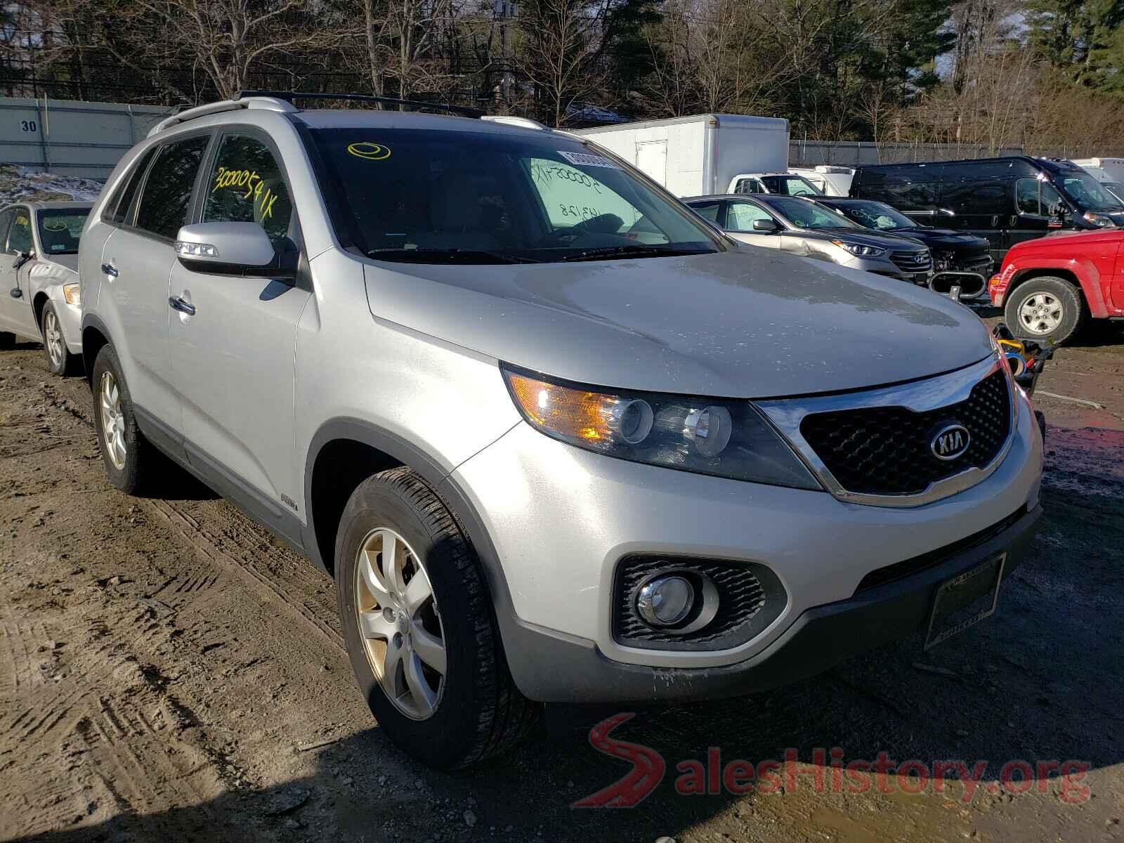 KNMAT2MVXHP554226 2013 KIA SORENTO