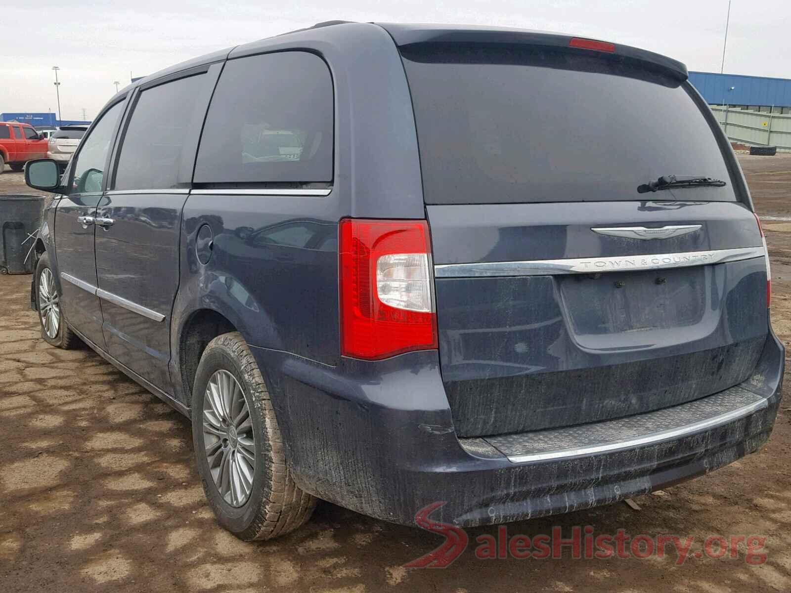 5XXGT4L35HG167807 2014 CHRYSLER TOWN & COU