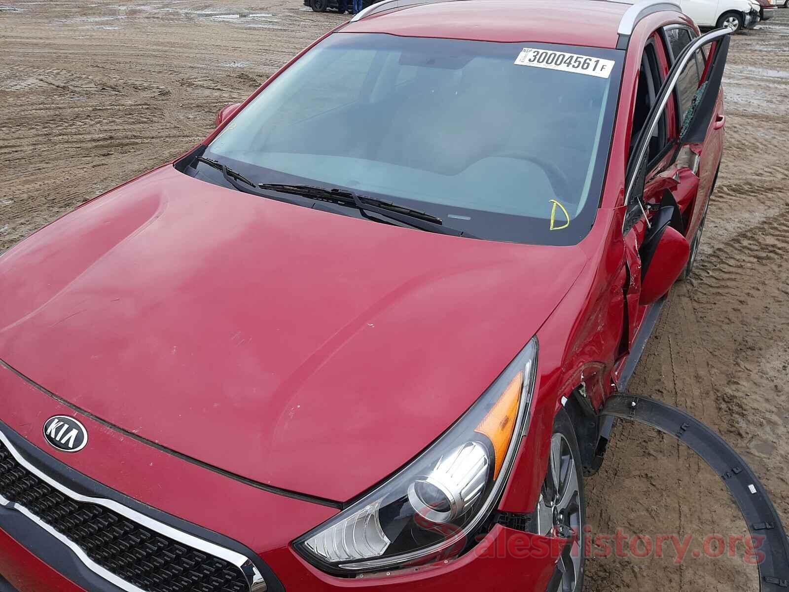 KNDCB3LC5H5047263 2017 KIA NIRO