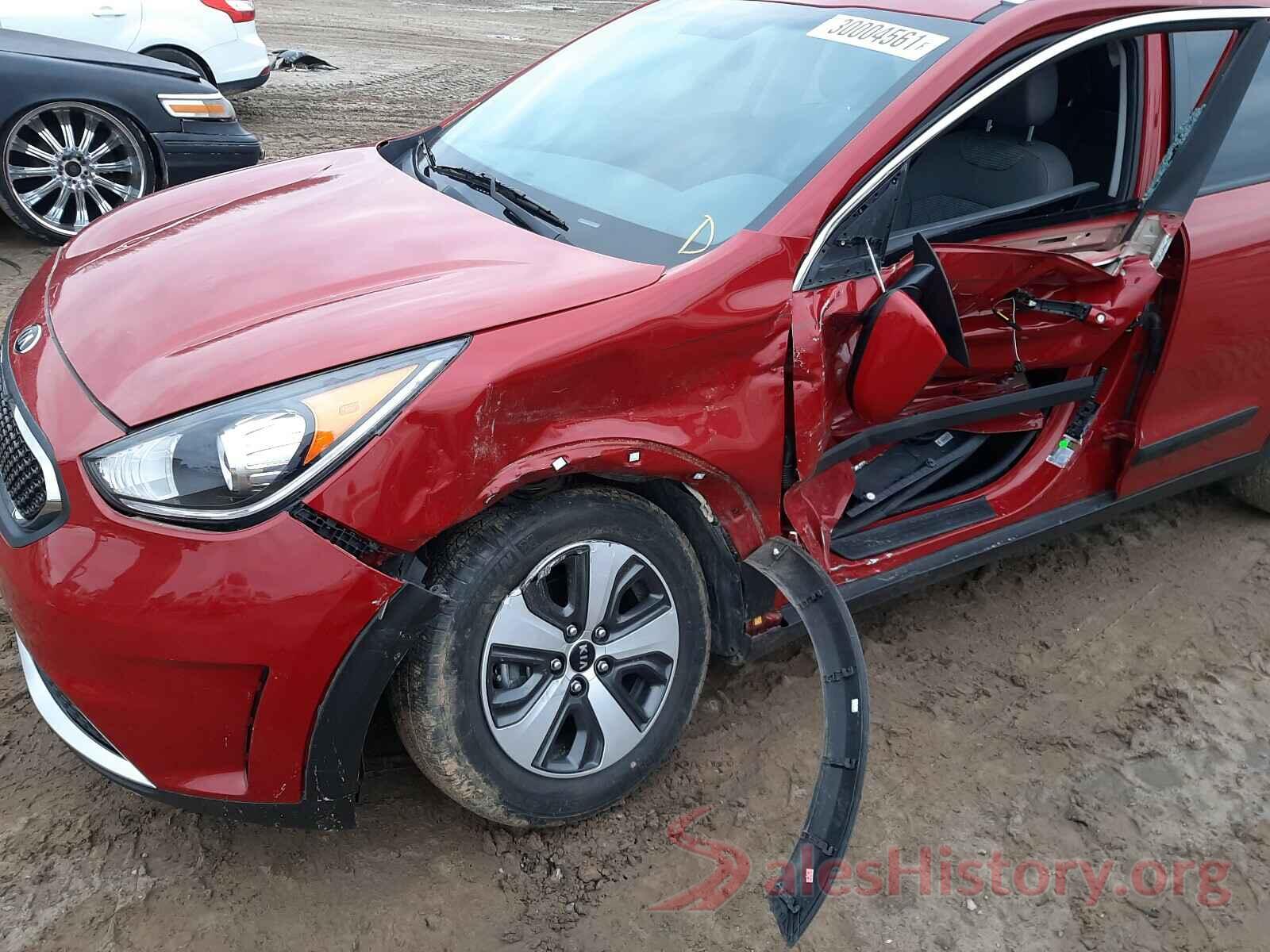 KNDCB3LC5H5047263 2017 KIA NIRO