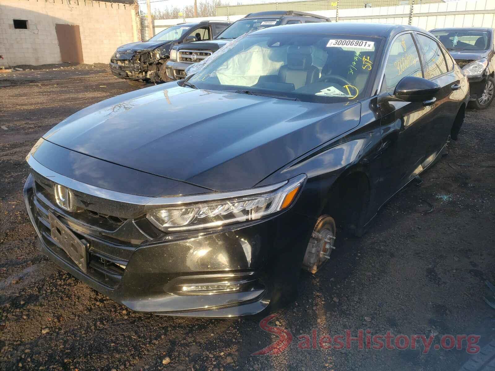 1HGCV1F32KA057823 2019 HONDA ACCORD