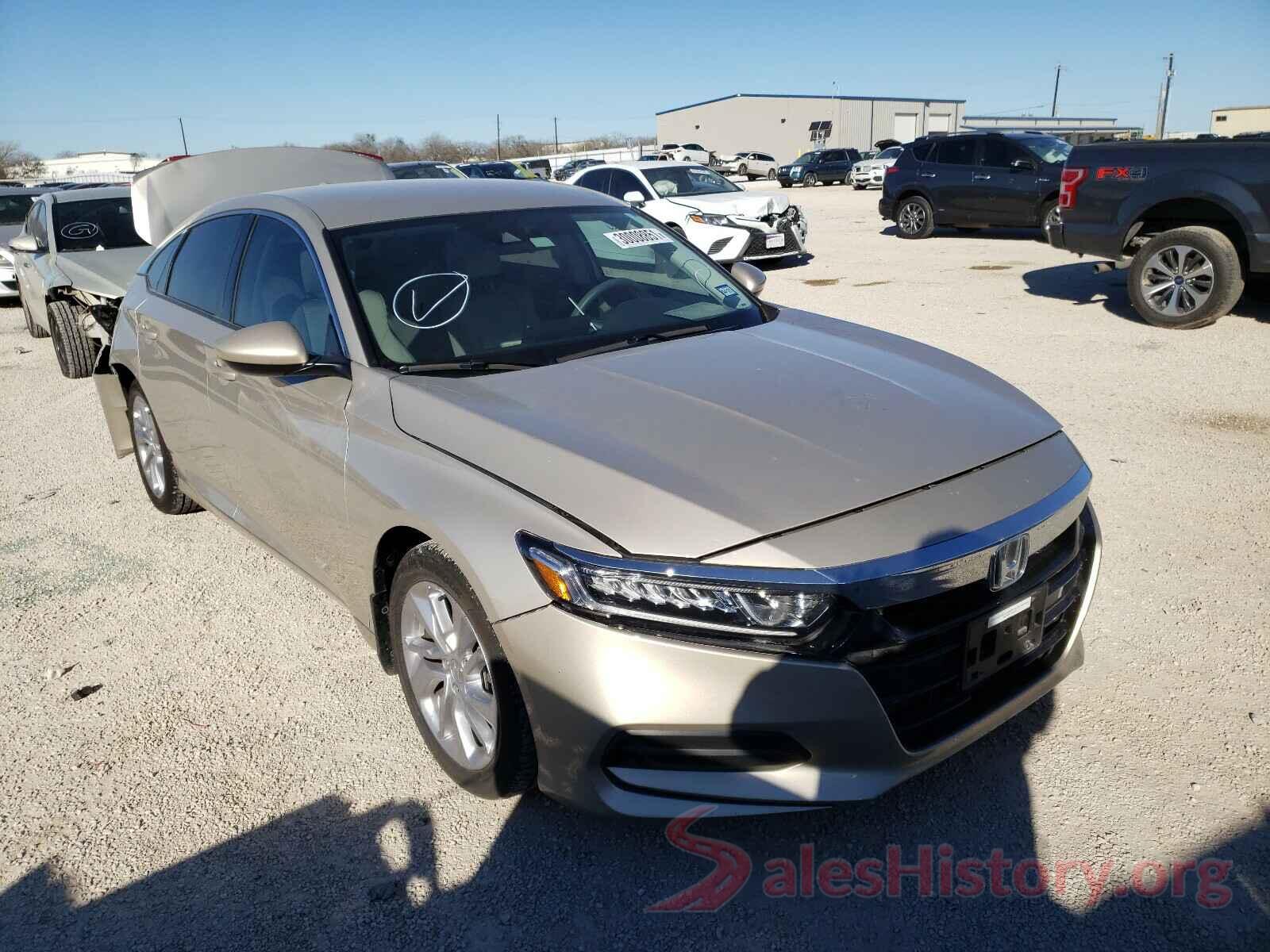 1HGCV1F12JA140049 2018 HONDA ACCORD