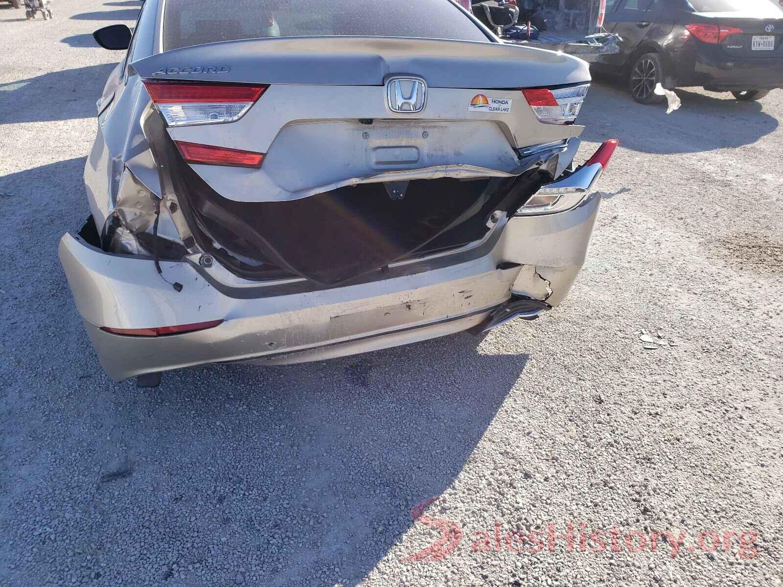 1HGCV1F12JA140049 2018 HONDA ACCORD