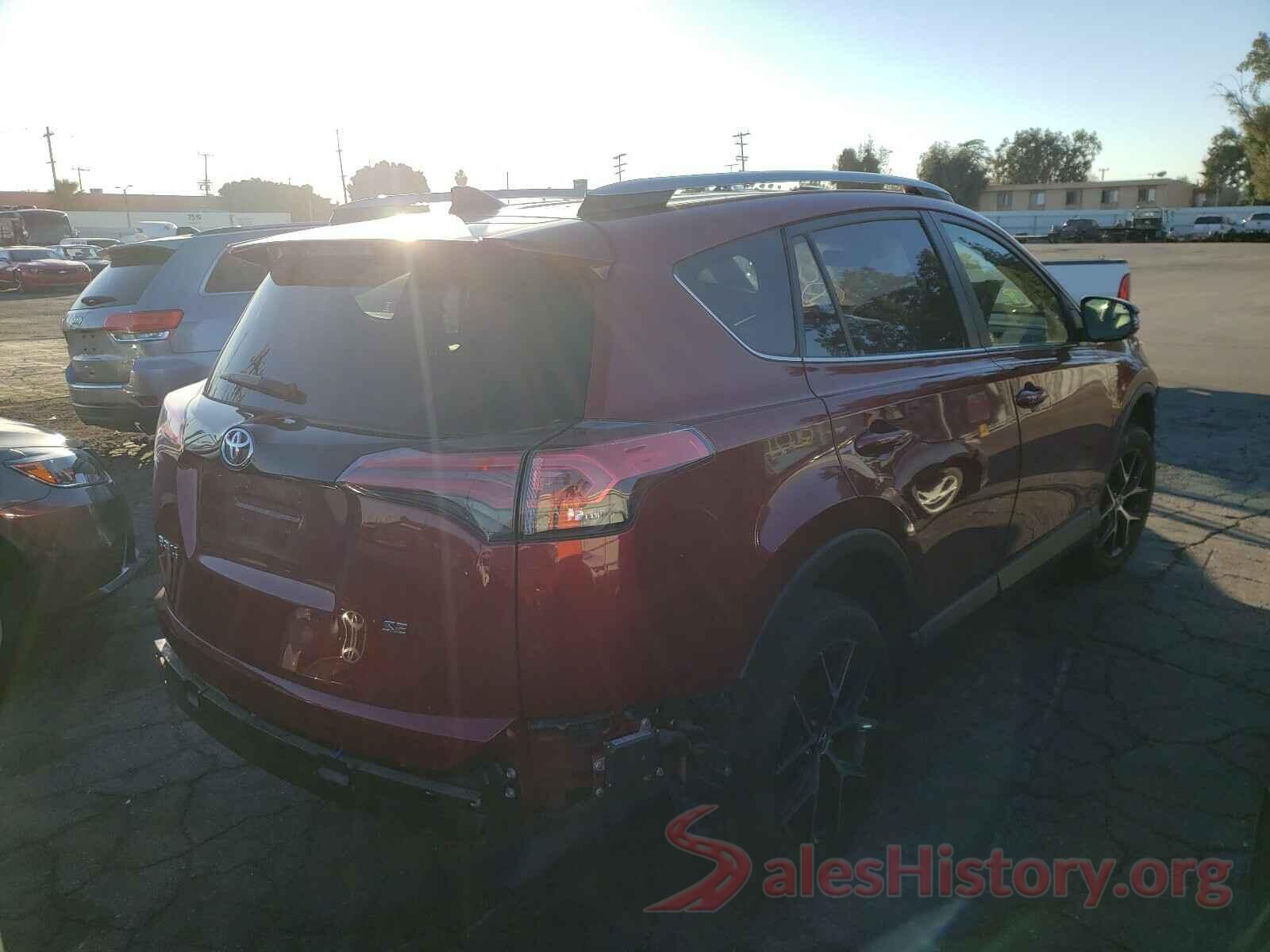 JTMNFREVXJD127040 2018 TOYOTA RAV4