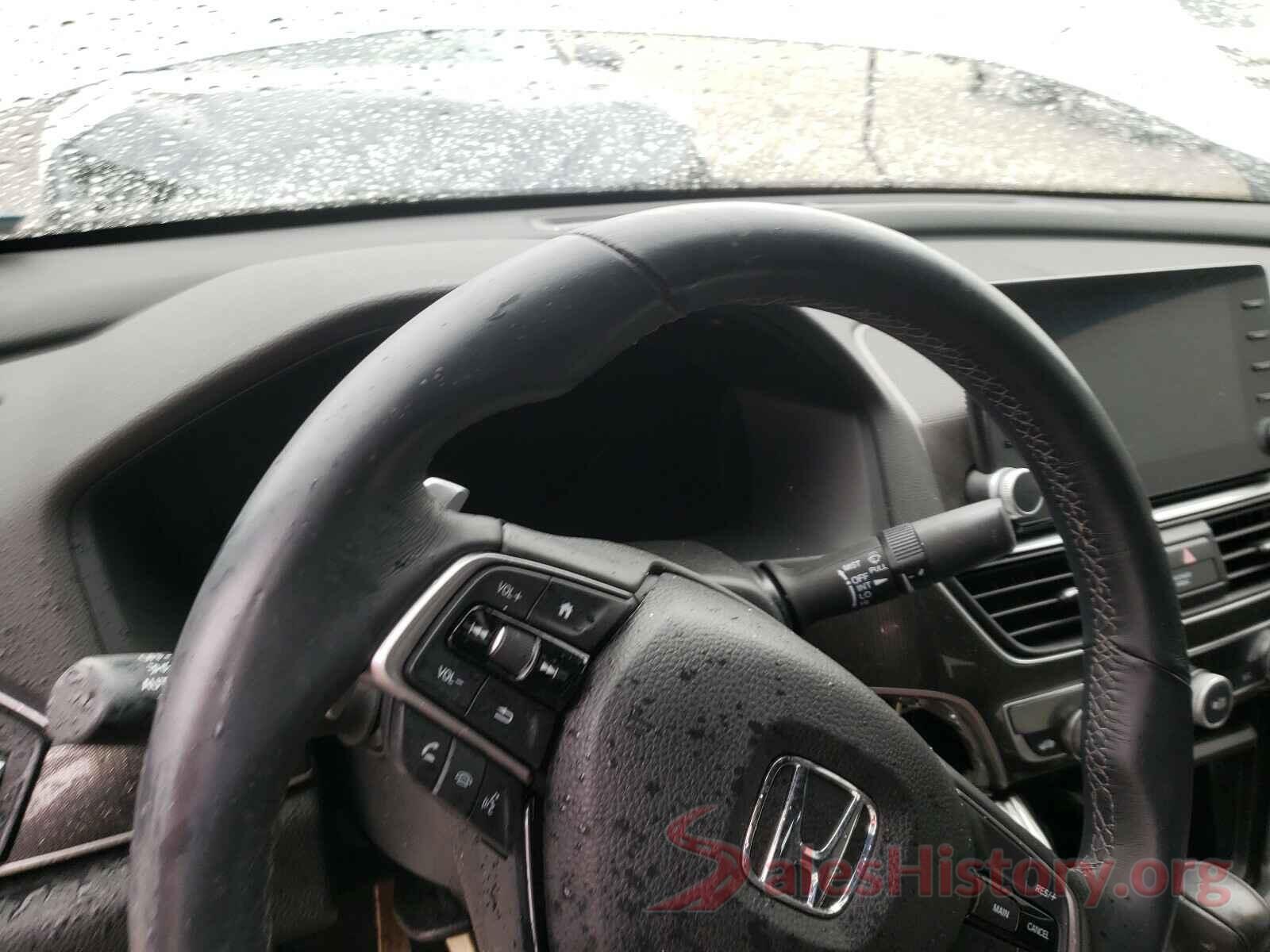 1HGCV1F36JA058908 2018 HONDA ACCORD