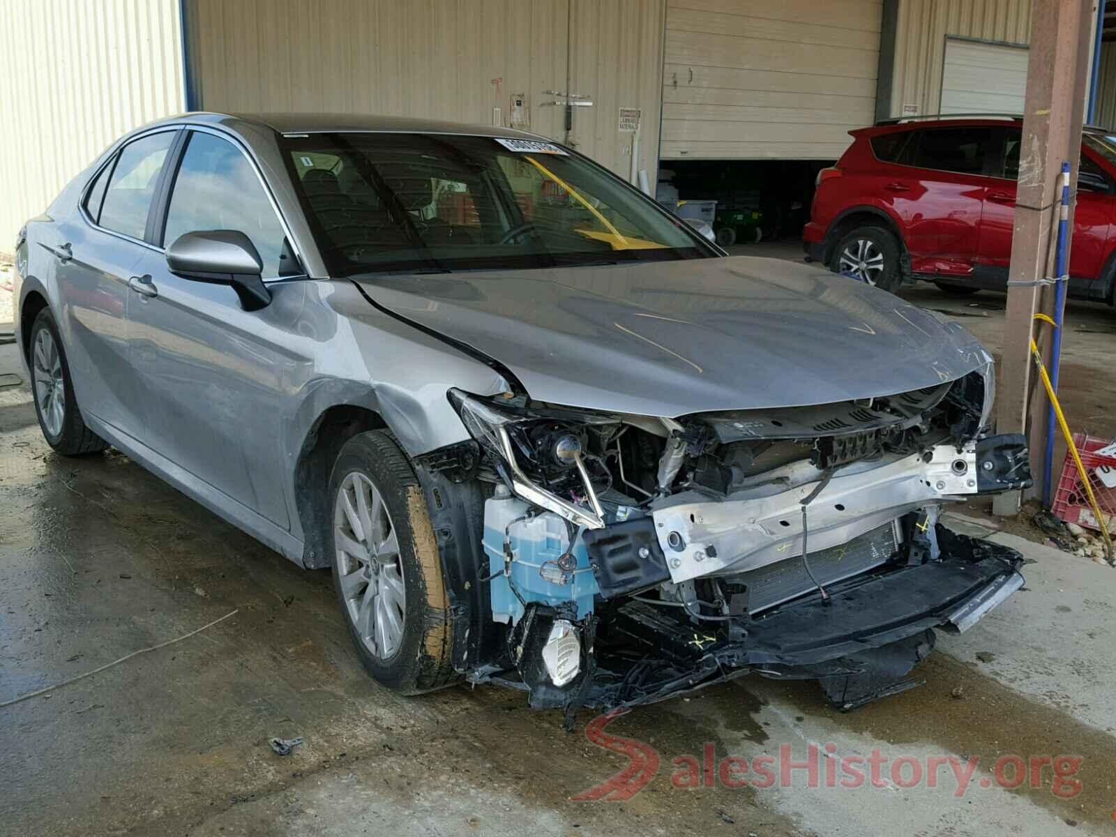 4T1BF1FK3HU449209 2018 TOYOTA CAMRY