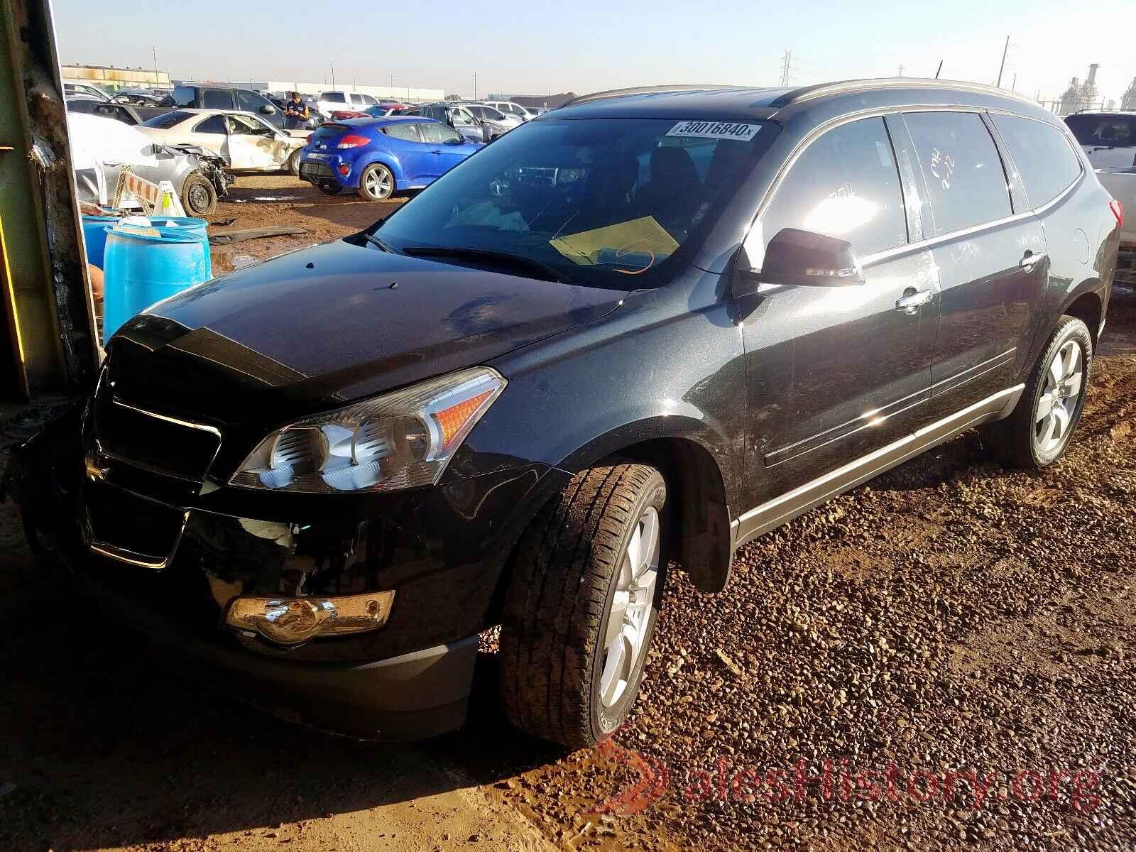 JF1VA2V65L9819829 2012 CHEVROLET TRAVERSE