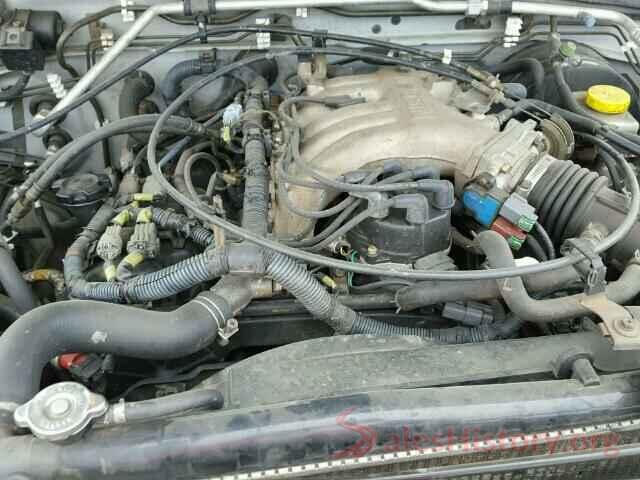 5TFDY5F12LX915953 2001 NISSAN XTERRA