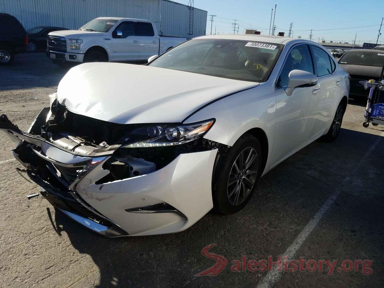 JTHBW1GG9J2187548 2018 LEXUS ES300