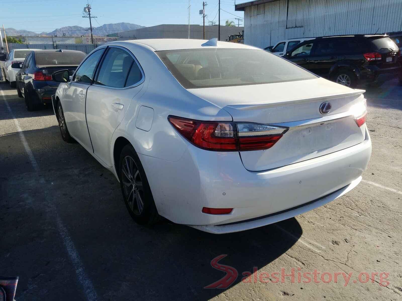 JTHBW1GG9J2187548 2018 LEXUS ES300