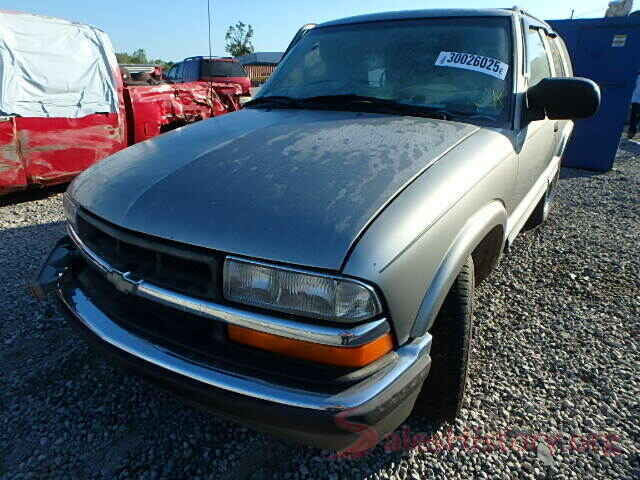 3FA6P0H70HR127663 2000 CHEVROLET BLAZER