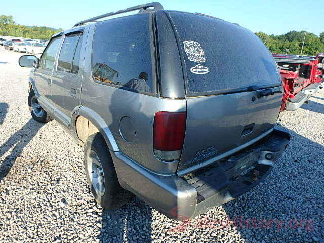 3FA6P0H70HR127663 2000 CHEVROLET BLAZER