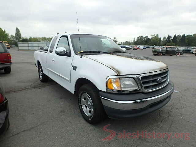 3N1CP5CU9KL569345 2000 FORD F150