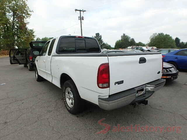 3N1CP5CU9KL569345 2000 FORD F150