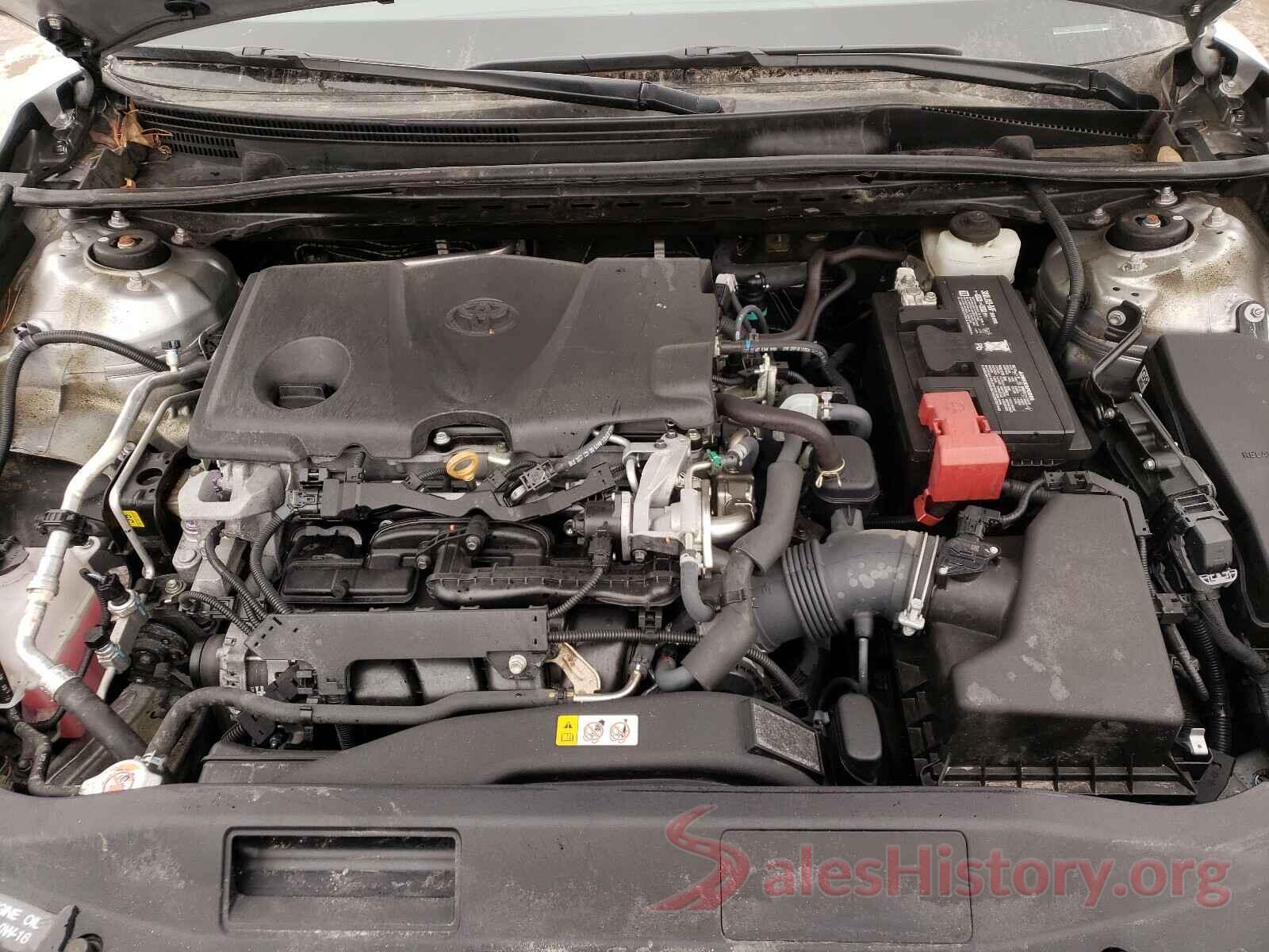 4T1B11HK2JU632411 2018 TOYOTA CAMRY