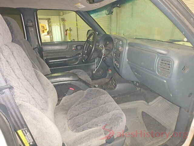 4S3BNBE68G3051886 2002 CHEVROLET S10