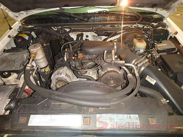 4S3BNBE68G3051886 2002 CHEVROLET S10