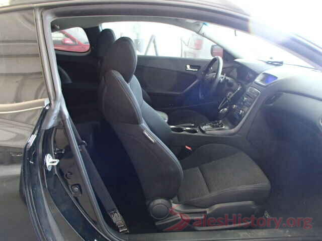 KNDJ63AU0L7119037 2012 HYUNDAI GENESIS