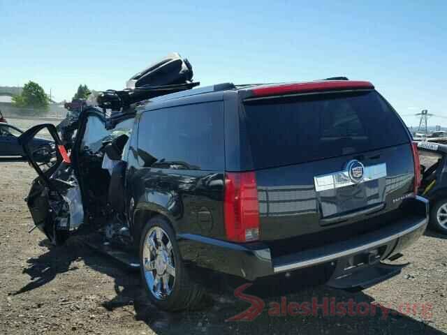 JTMH1RFV5KD040058 2013 CADILLAC ESCALADE