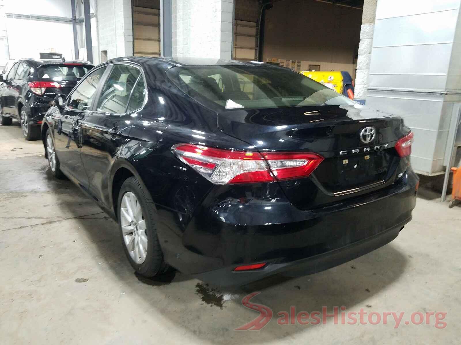 JTNB11HK1J3042559 2018 TOYOTA CAMRY