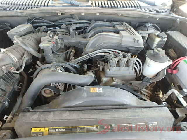 3KPC24A38JE013014 2005 FORD EXPLORER