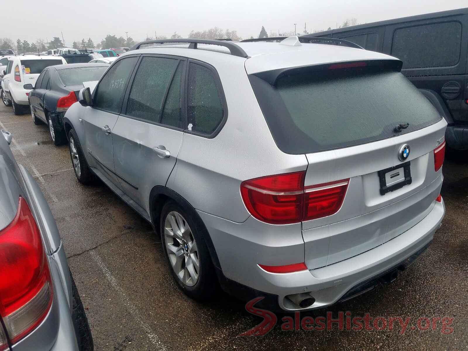 3N1CP5CU6KL504727 2011 BMW X5