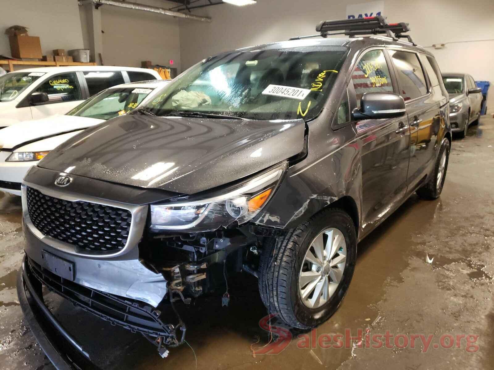 KNDMB5C10H6329075 2017 KIA SEDONA