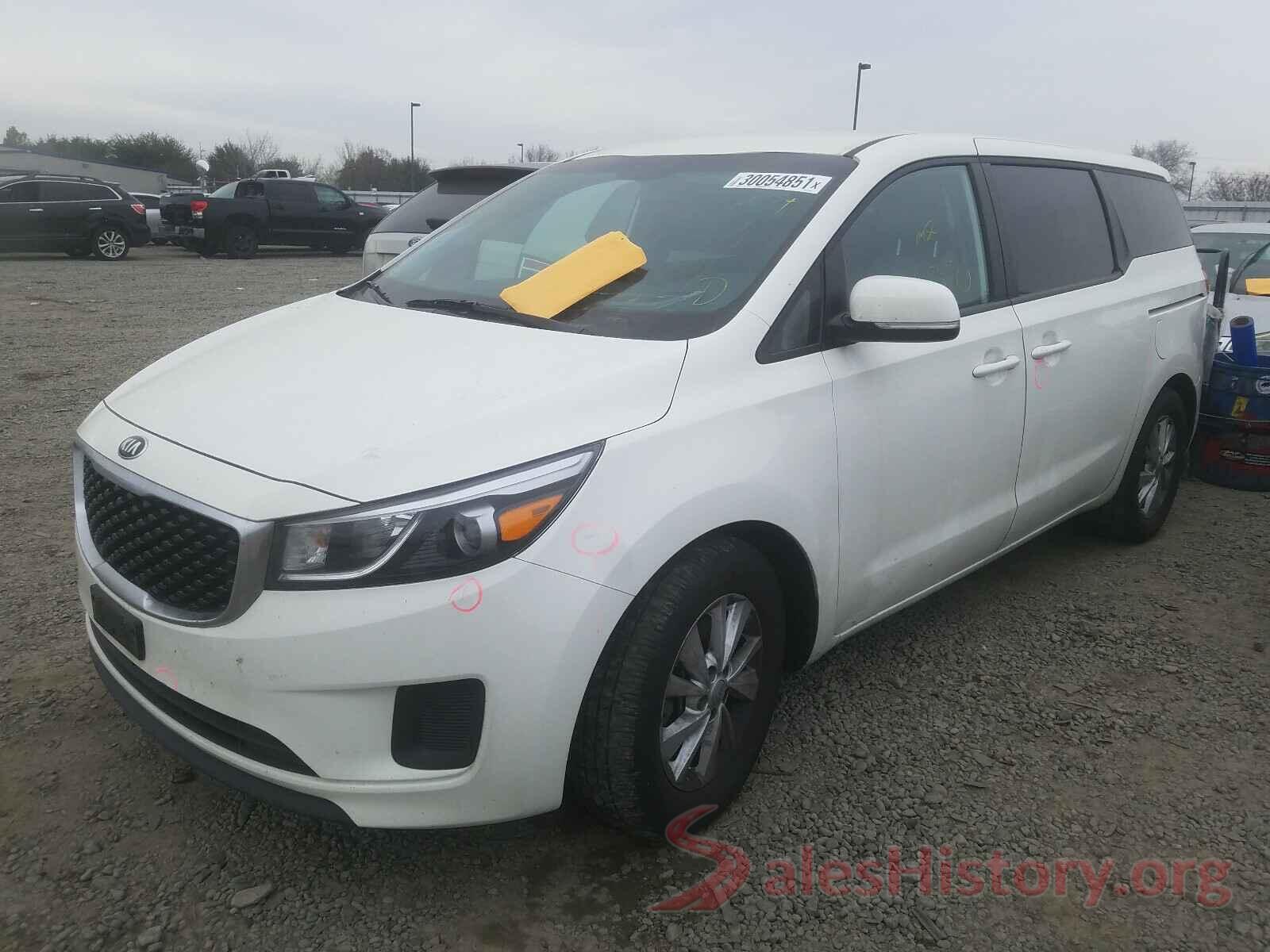 KNDMB5C17H6223206 2017 KIA SEDONA