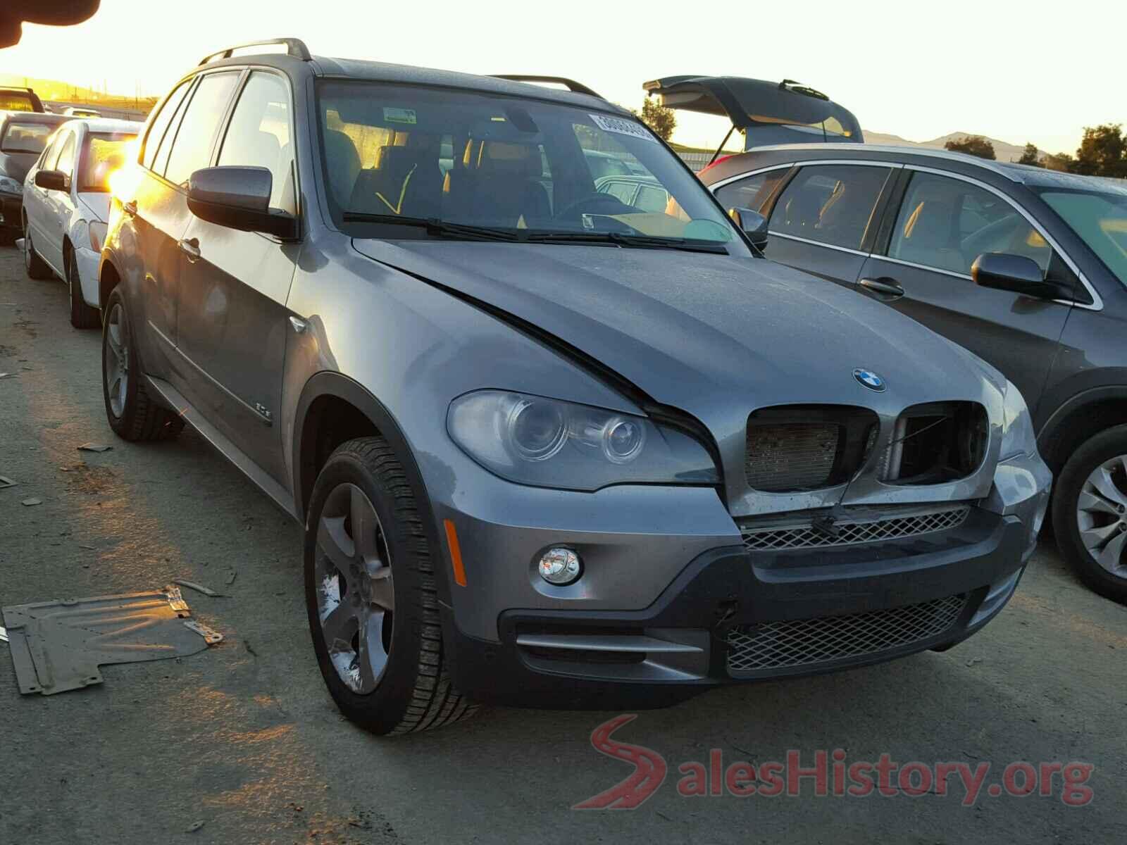 1V2CR2CA8JC556803 2008 BMW X5