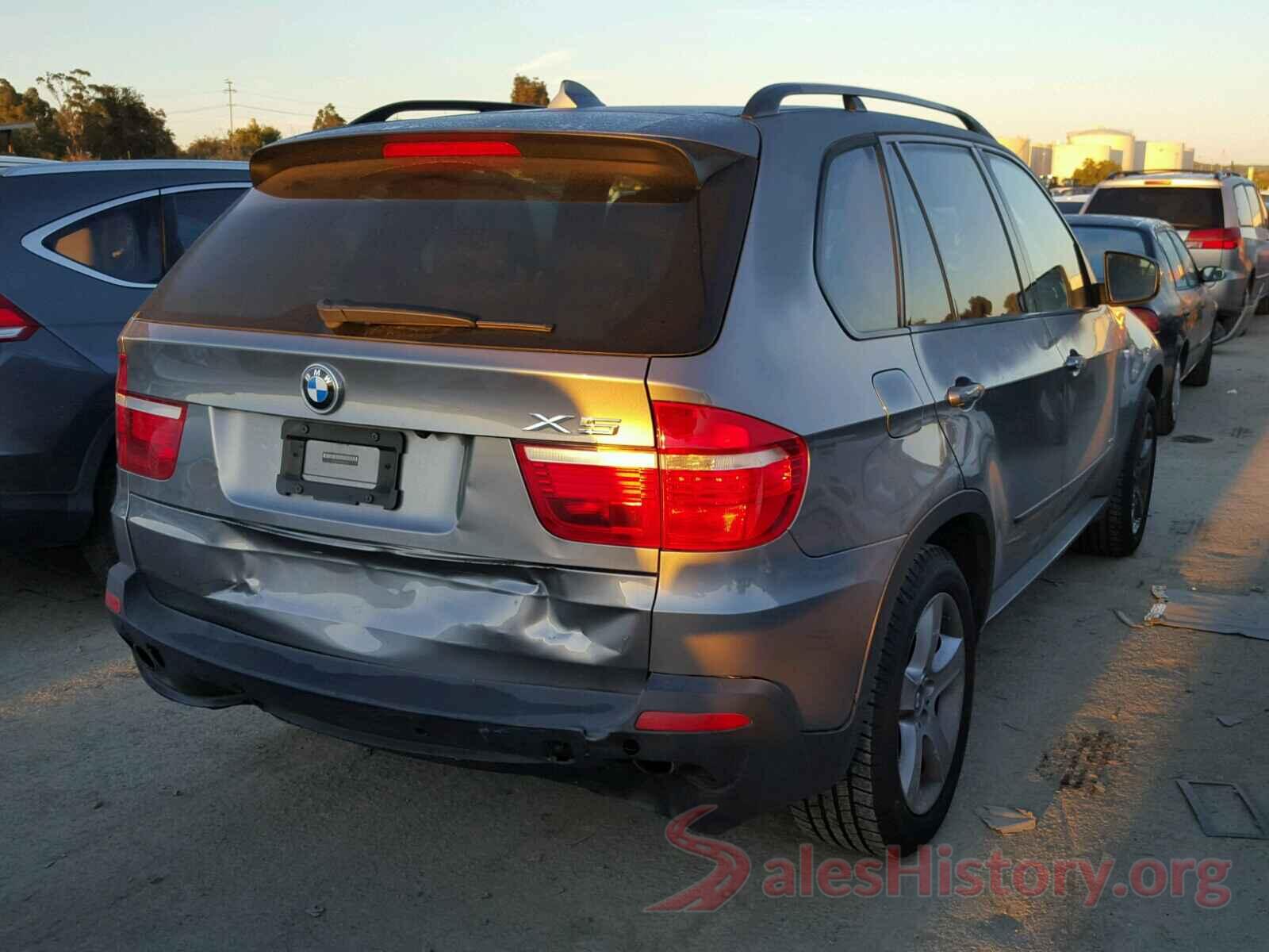 1V2CR2CA8JC556803 2008 BMW X5