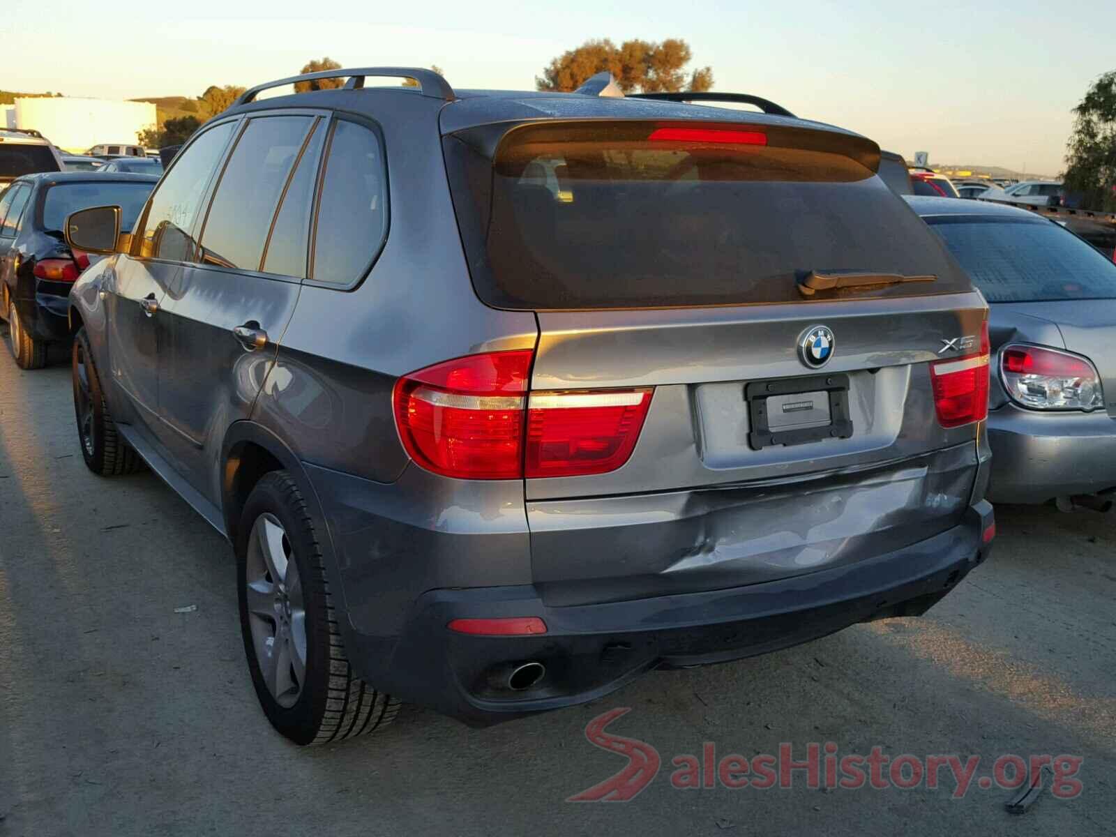 1V2CR2CA8JC556803 2008 BMW X5