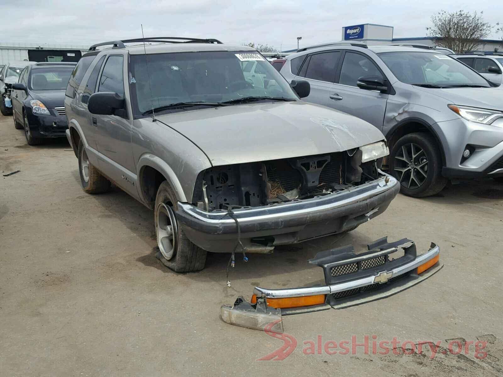 1FT8W3BT4HEB50671 2001 CHEVROLET BLAZER