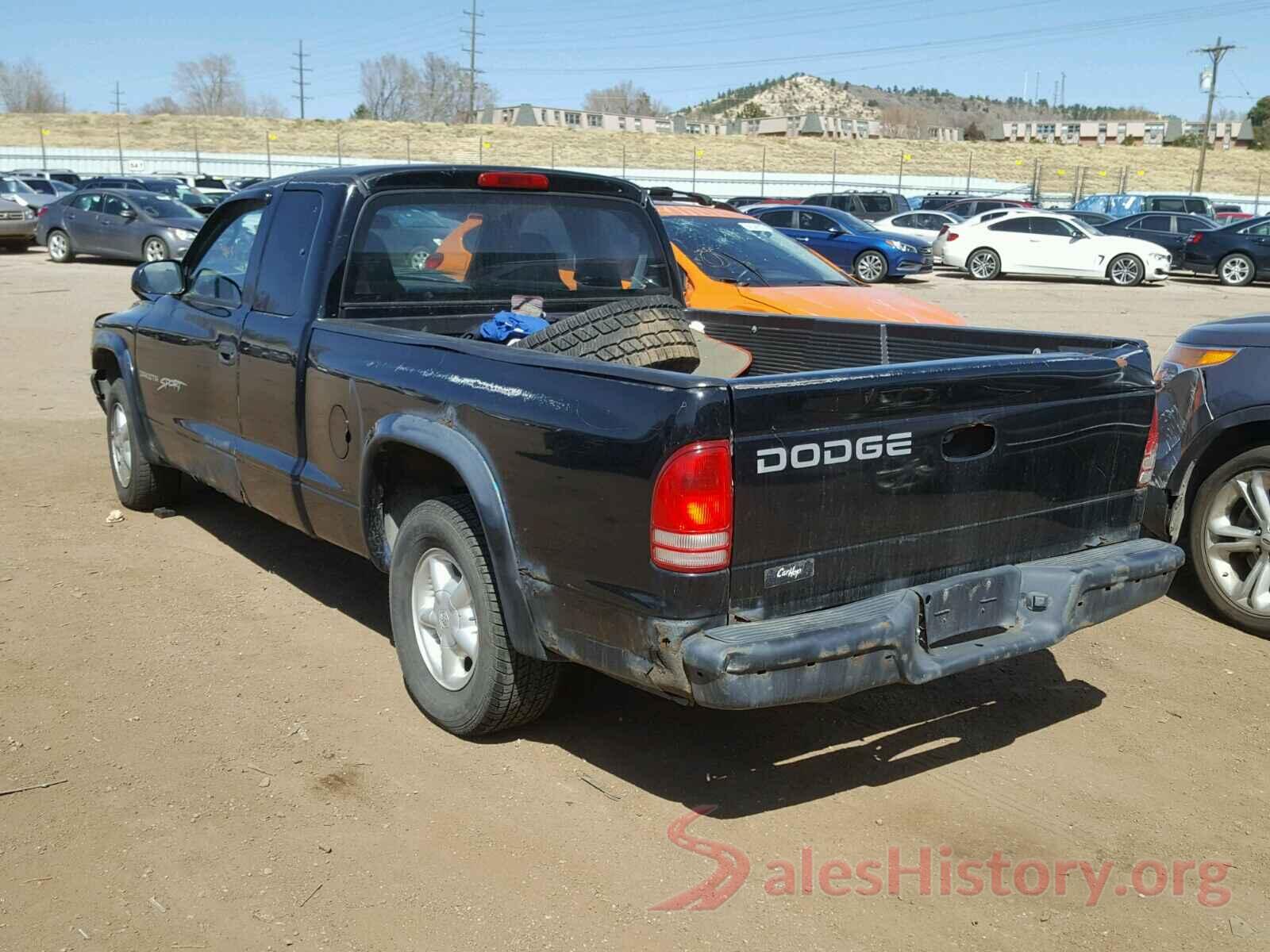 3MYDLBYV6KY522761 2000 DODGE DAKOTA