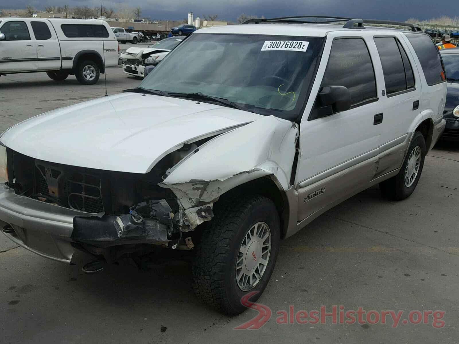 1HGCR2F36GA095945 2001 GMC JIMMY