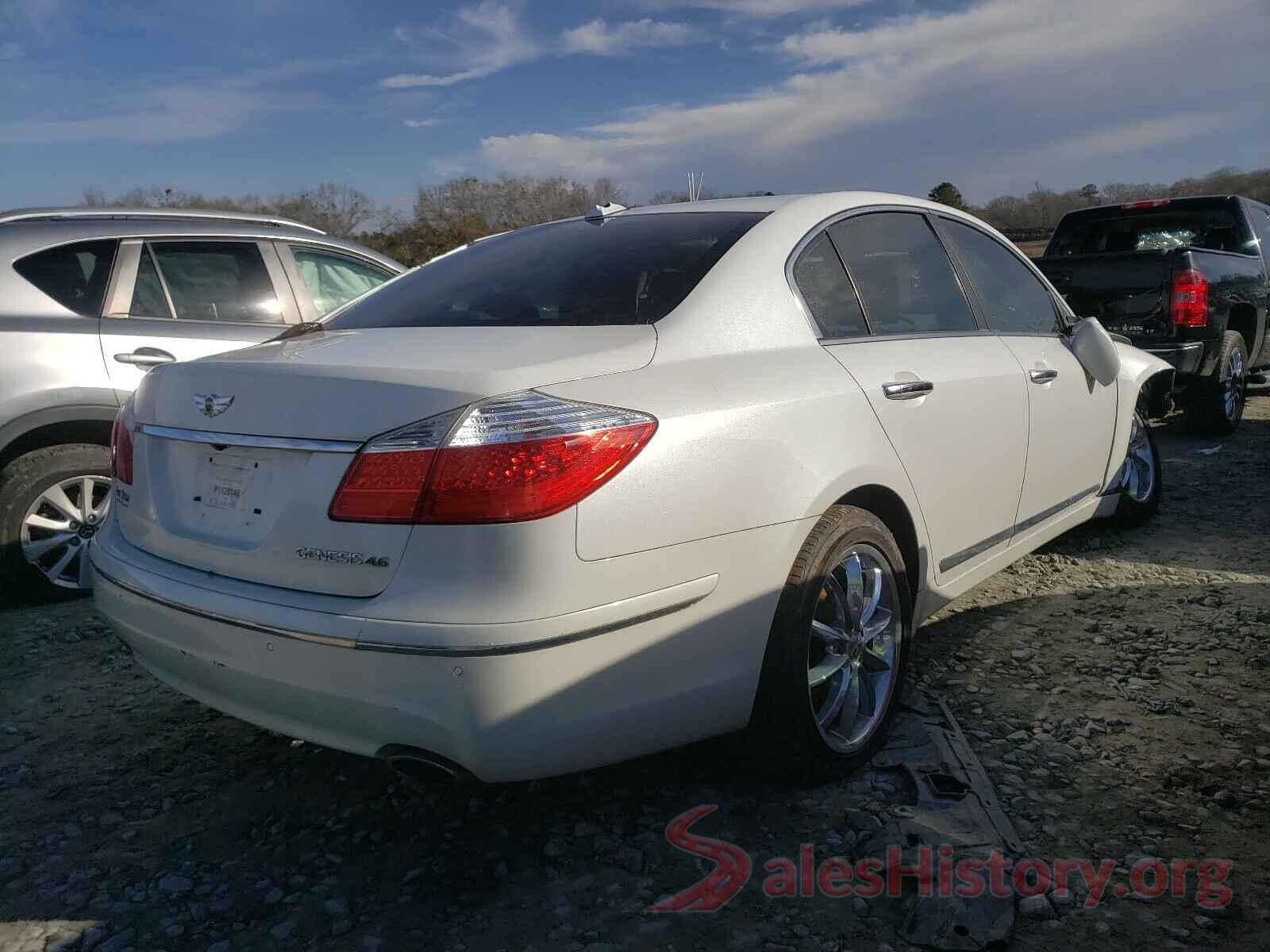 3C4NJCBB3JT499903 2011 HYUNDAI GENESIS