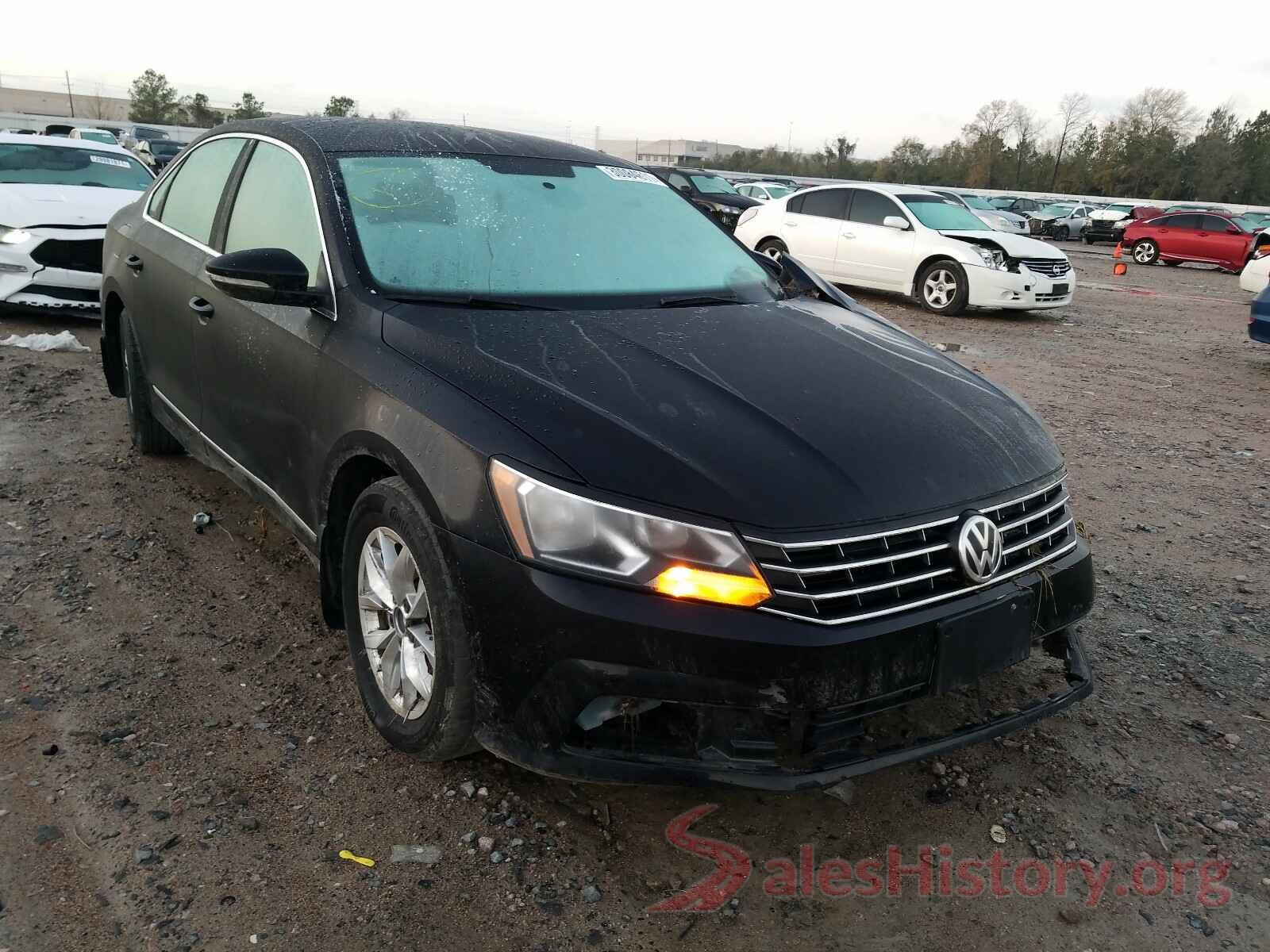 1VWAT7A3XHC005789 2017 VOLKSWAGEN PASSAT