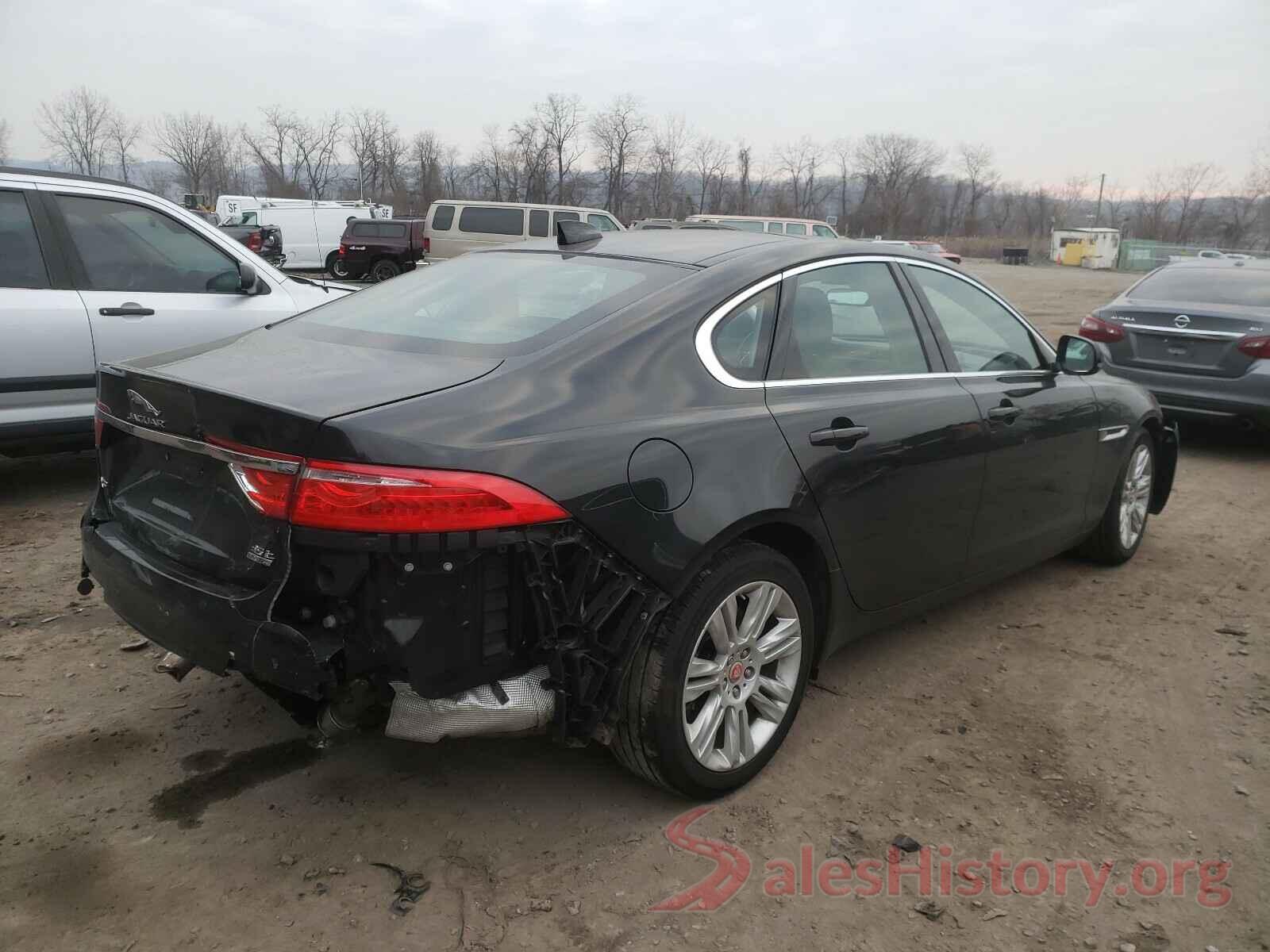 4T1B11HK2JU602258 2017 JAGUAR XF