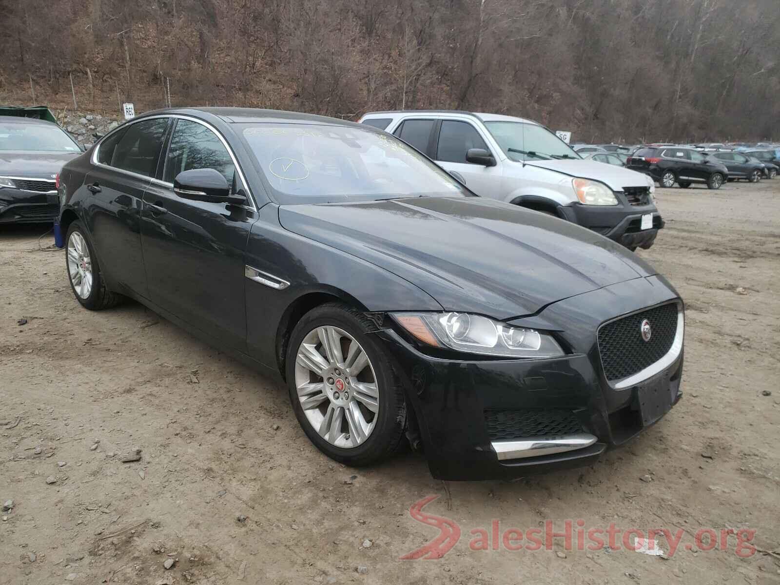 4T1B11HK2JU602258 2017 JAGUAR XF