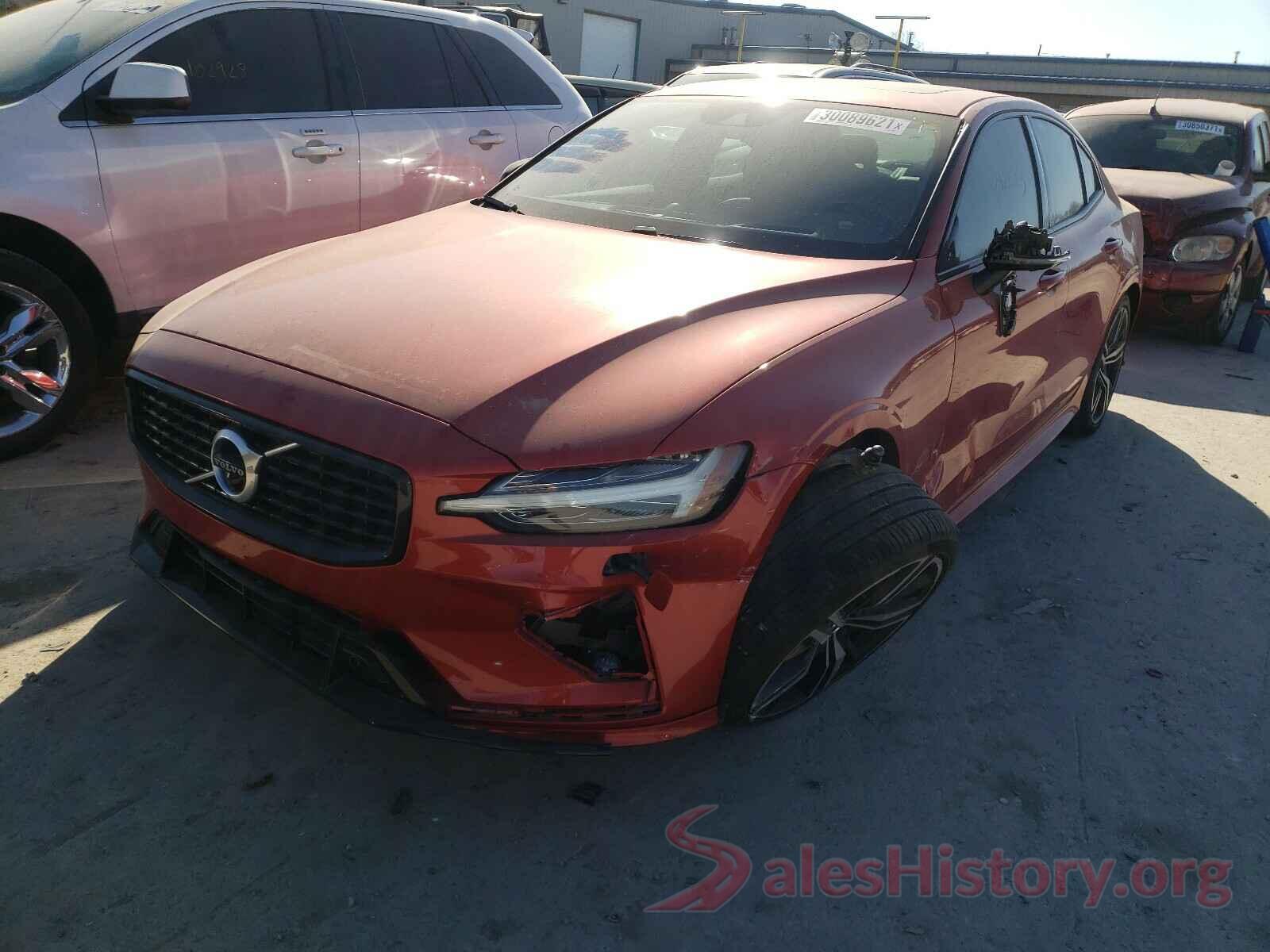 7JRA22TM7KG000596 2019 VOLVO S60