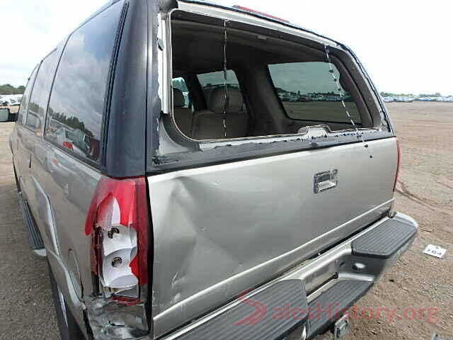 1HGCR2F5XHA058755 2000 CADILLAC ESCALADE