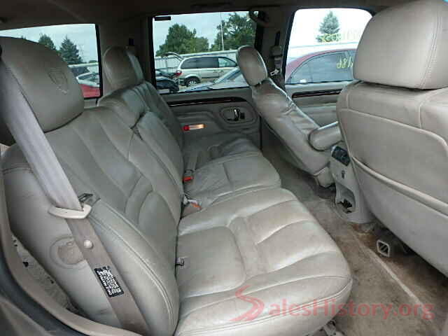 1HGCR2F5XHA058755 2000 CADILLAC ESCALADE