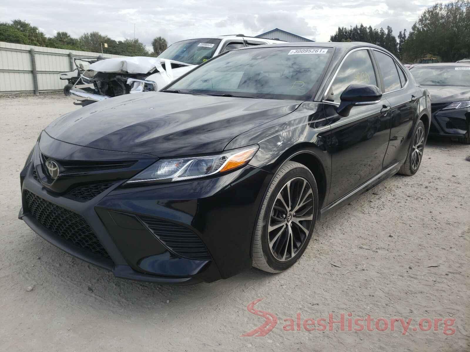 JTNB11HK5J3004803 2018 TOYOTA CAMRY