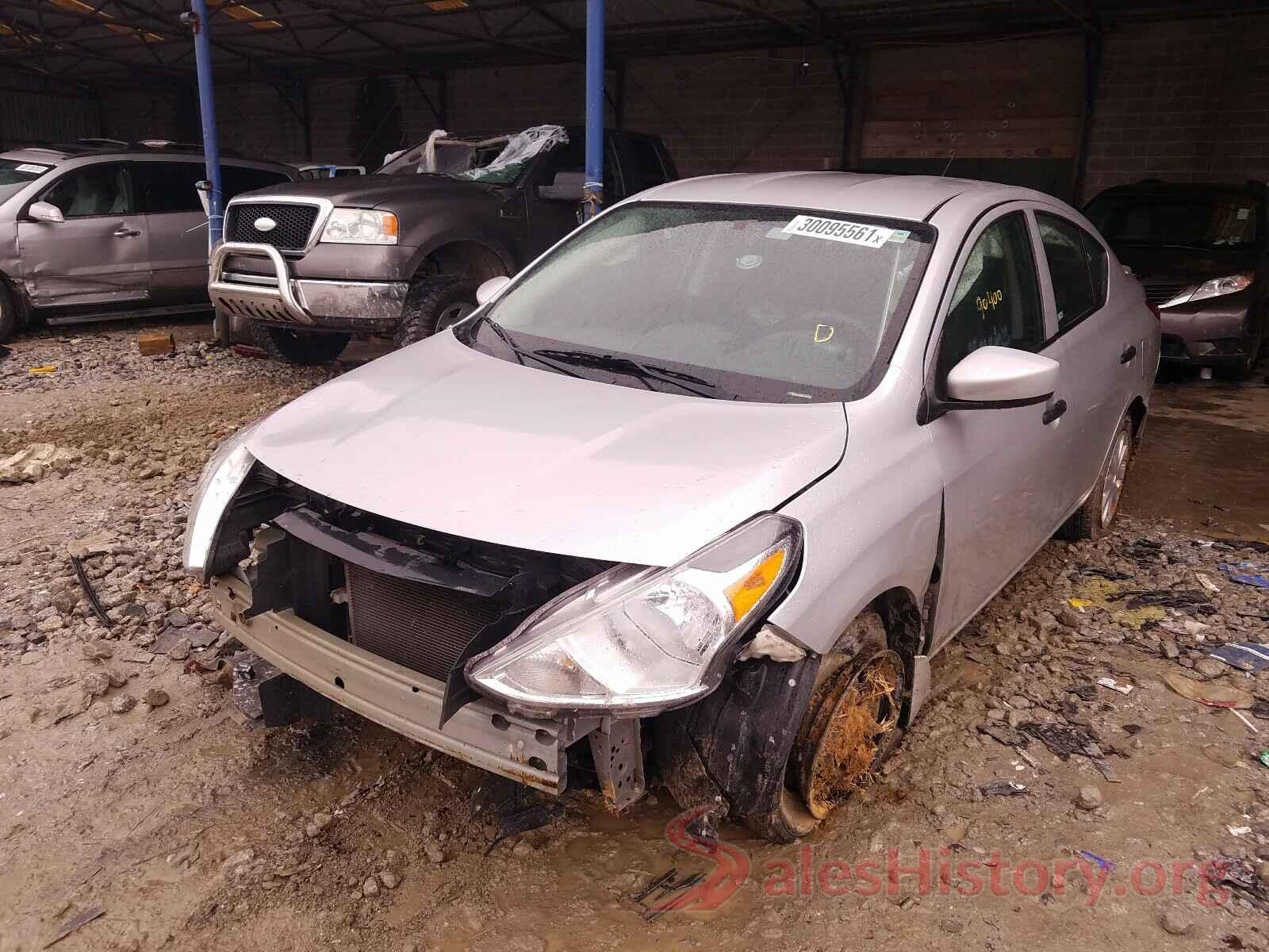 3N1CN7AP8HL842024 2017 NISSAN VERSA