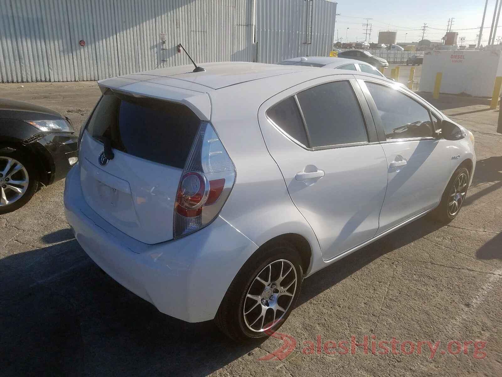 3TMCZ5AN9KM285775 2013 TOYOTA PRIUS