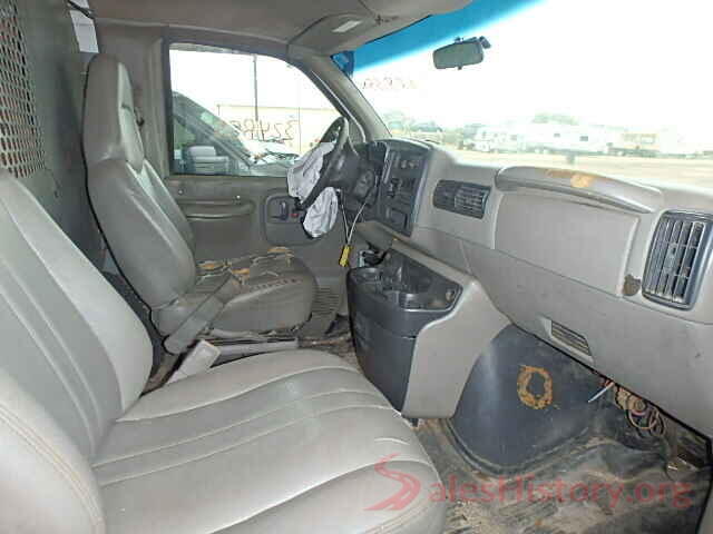 3KPF24AD4ME298160 2000 CHEVROLET EXPRESS