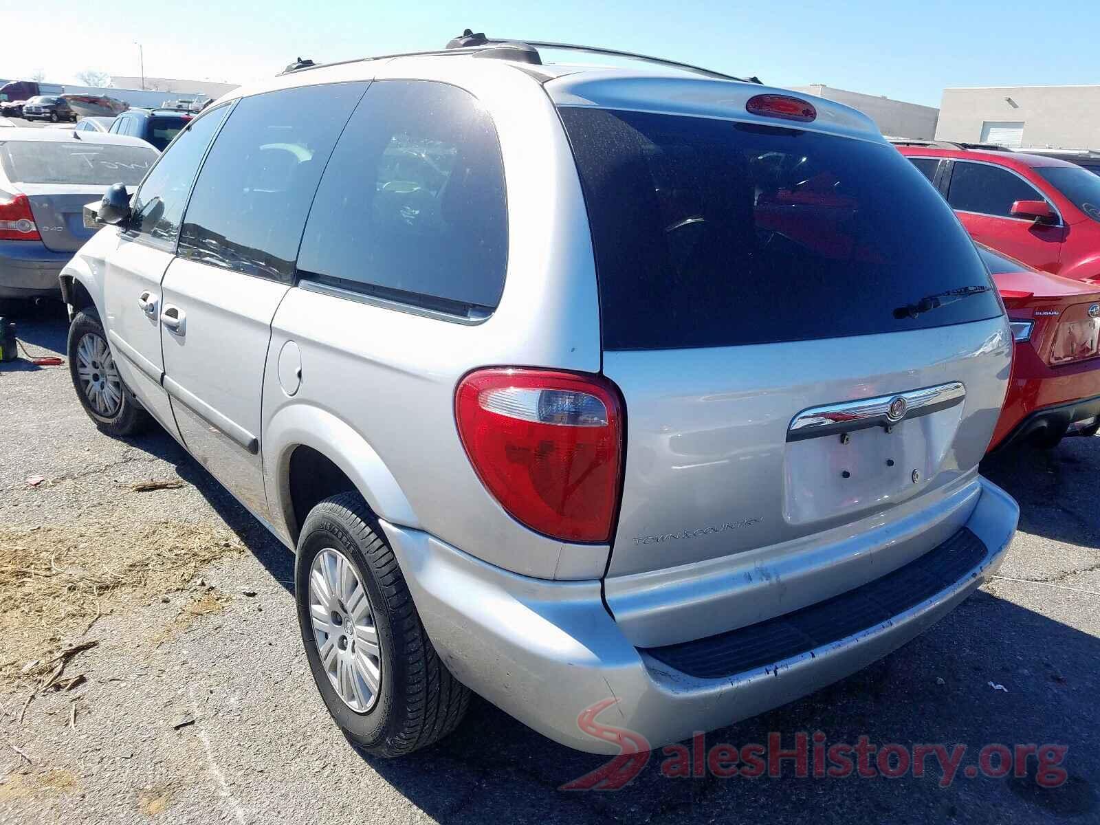 5XXGV4L25KG293027 2005 CHRYSLER MINIVAN