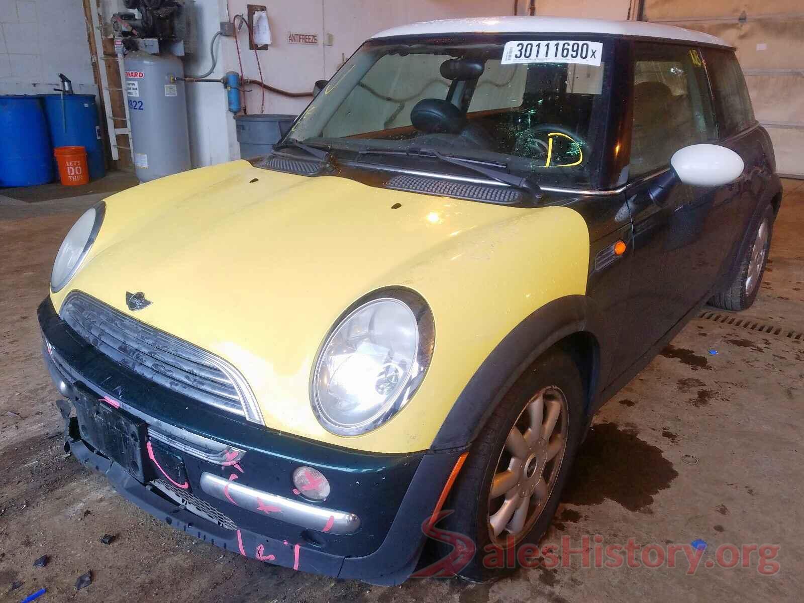 3N1CN7AP1JL808562 2004 MINI COOPER