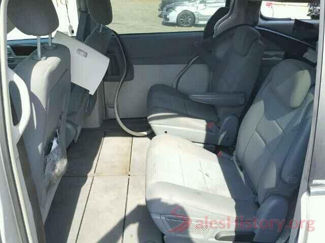 1FATP8FF4J5183447 2010 CHRYSLER MINIVAN